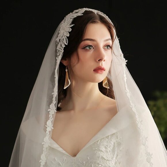 Wedding veil white bridal white pearls floor length flower design elegant new main image 5